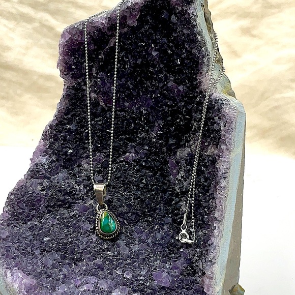18”Sterling Silver Silver Chain Necklace With Sterling Silver Turquoise Pendant - Picture 3 of 8